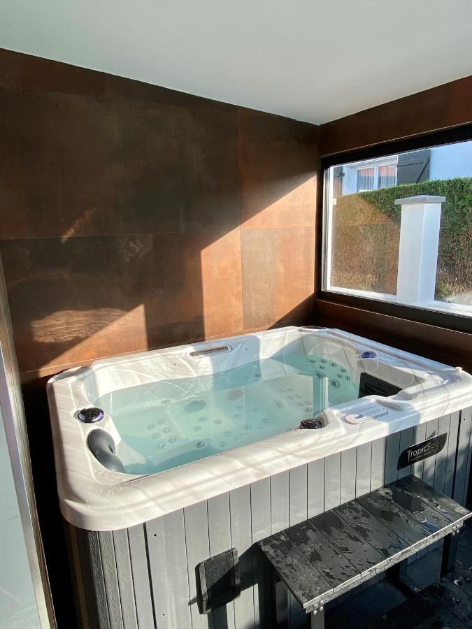 Agreable Maison De Ville Avec Une Belle Terrasse Anglet Exterior photo