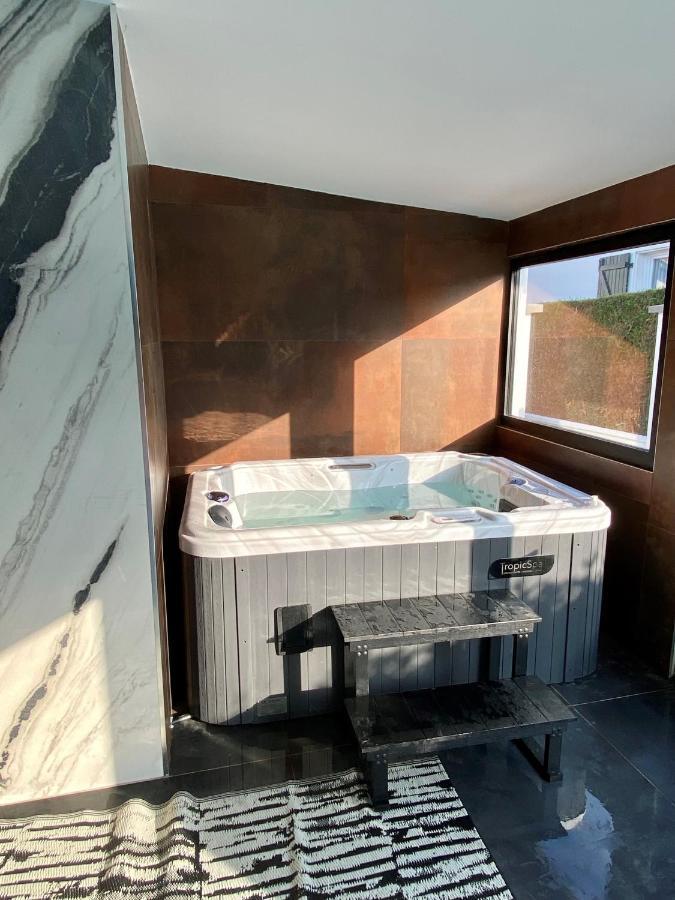 Agreable Maison De Ville Avec Une Belle Terrasse Anglet Exterior photo